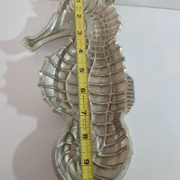 Heavy Metal Silver Seahorse 3 dimensional tray 10" - Picture 4 of 4
